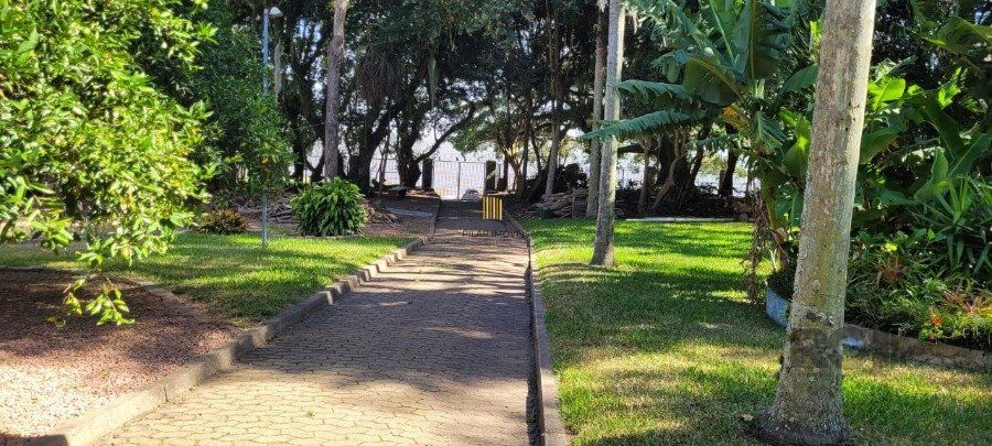 Venda Casa maravilhosa em terreno de 8.125m² com acesso ao Rio Guaiba,  na Estrada Retiro da Ponta Grossa - Porto Alegre