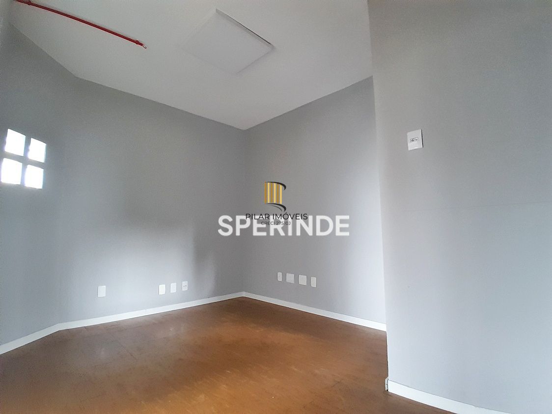 Sala comercial na Av Carlos Gomes, 39m², garagem, portaria