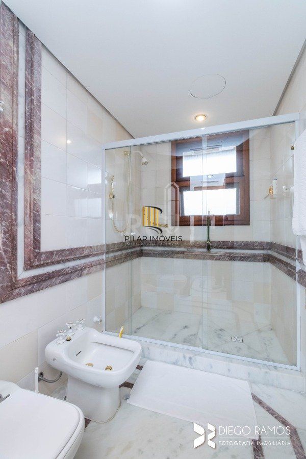 Apartamento para Venda - 305.46m², 3 dormitórios, sendo 3 suites, 4 vagas - Mont Serrat