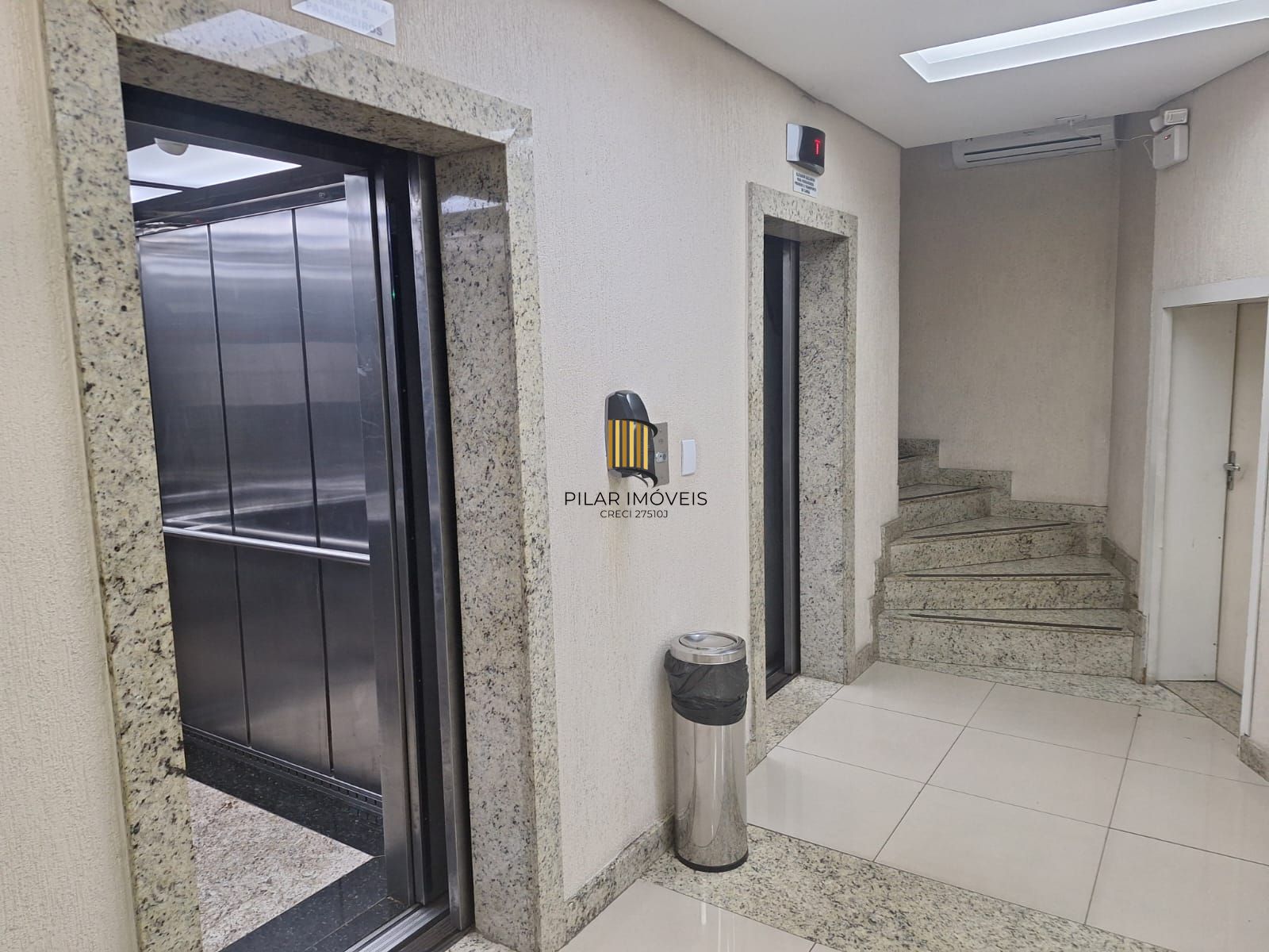 Sala Prédio SULBANCO, Av. Farrapos 146, c/133,35m2 priv. c/ 4 salas