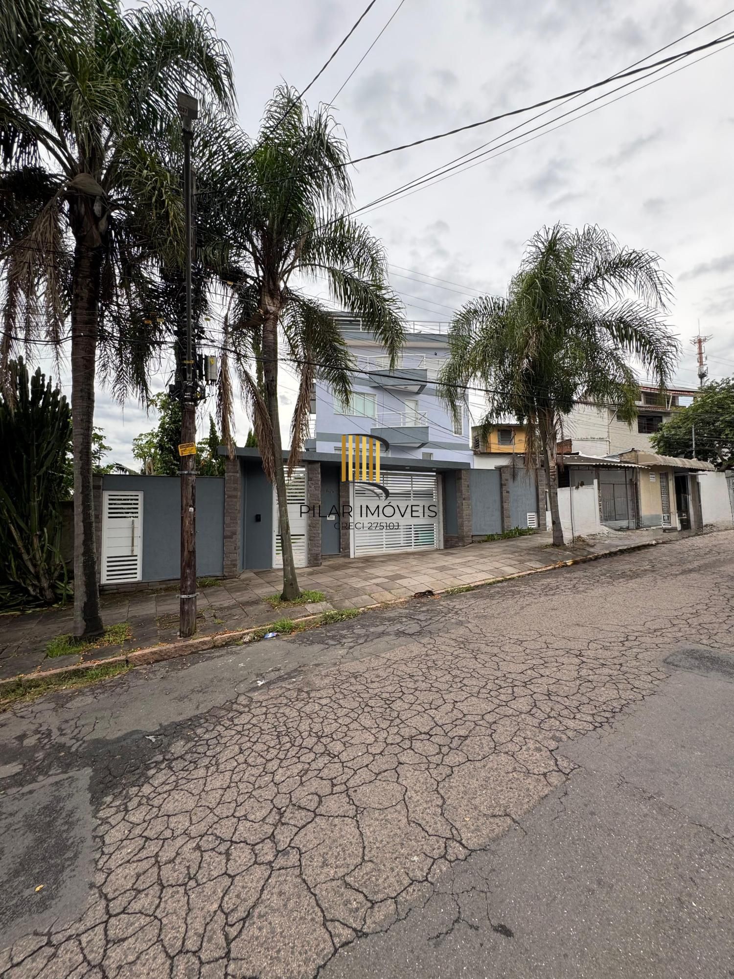 Prédio Residencial 3 dormitórios no bairro Vila Jardim