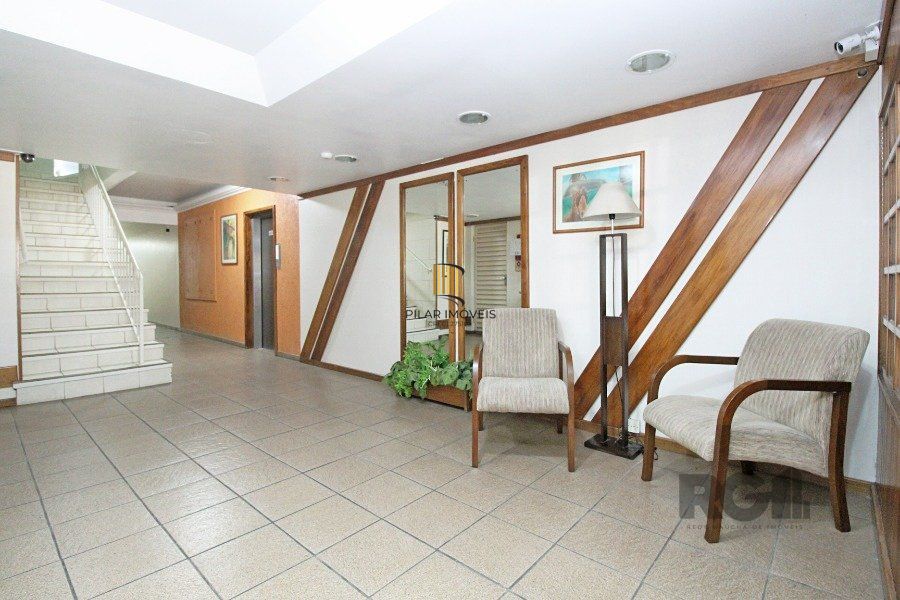Apartamento a venda de 2 dormitórios na Rua Santa Cecilia Porto Alegre
