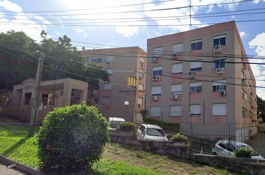 Apartamento 2 dormitórios com vaga no Bairro Cristal.