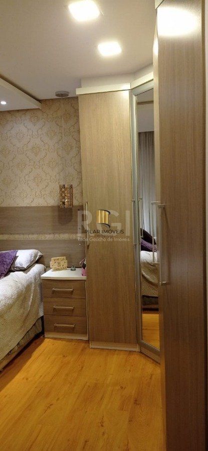 Apartamento para Venda - 56.24m², 2 dormitórios, 1 vaga - Humaitá