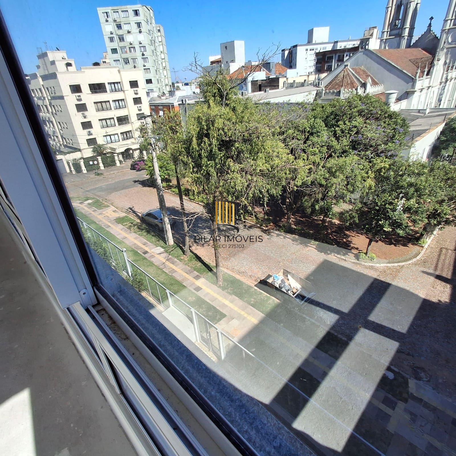 Apartamento para Venda - 69.96m², 2 dormitórios, sendo 2 suites, 1 vaga - Moinhos de Vento