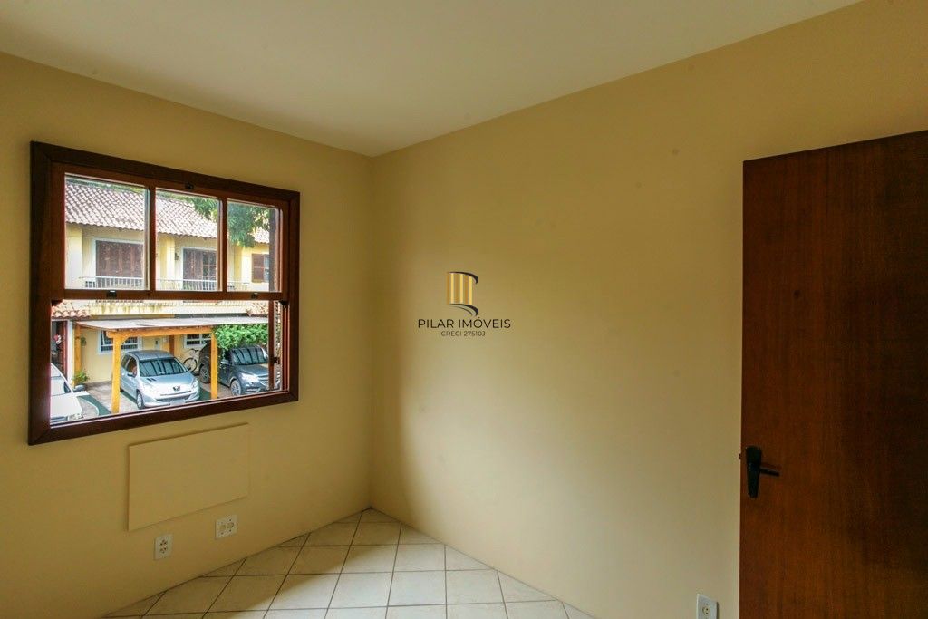 Casa de Condomínio 3 dormitórios no bairro Lomba do Pinheiro