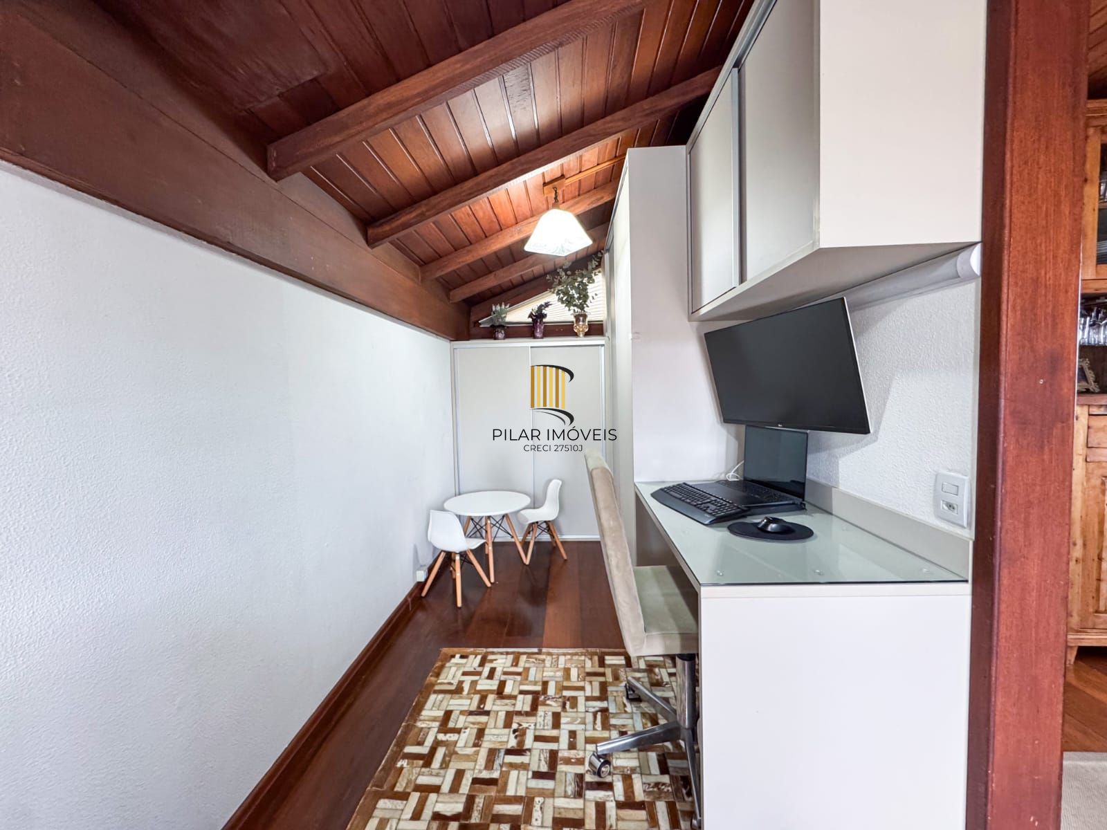 Apartamento com cobertura - bairro área privativa 146 m² - 2 dormitórios - vaga
