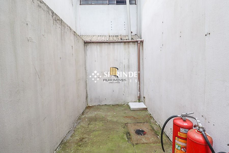  VENDA Loja na Rua Alberto Bins, Próximo a elevada,   com área privativa de 78,92 m².