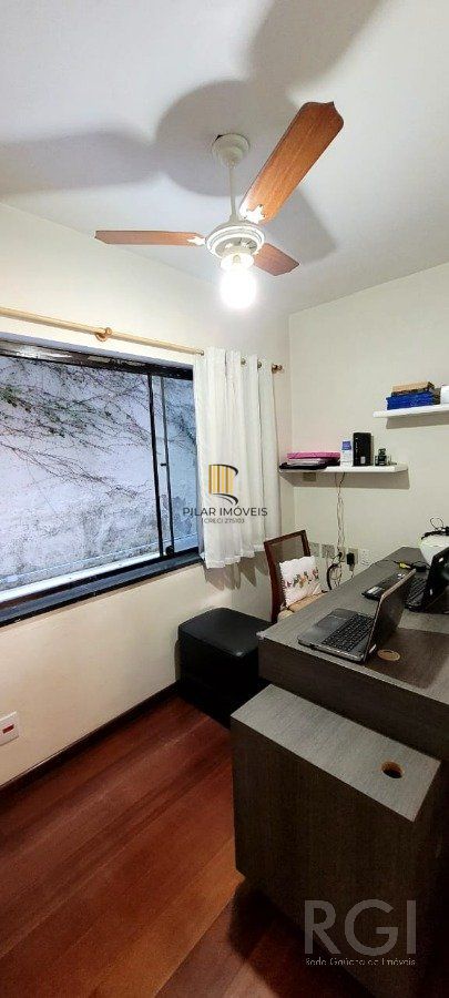 VENDA Casa  em condomínio  com 3 quartos,  suite,   no Bairro Chácara das Pedras,  Porto Alegre RS,  na  rua Monte Alverne. 