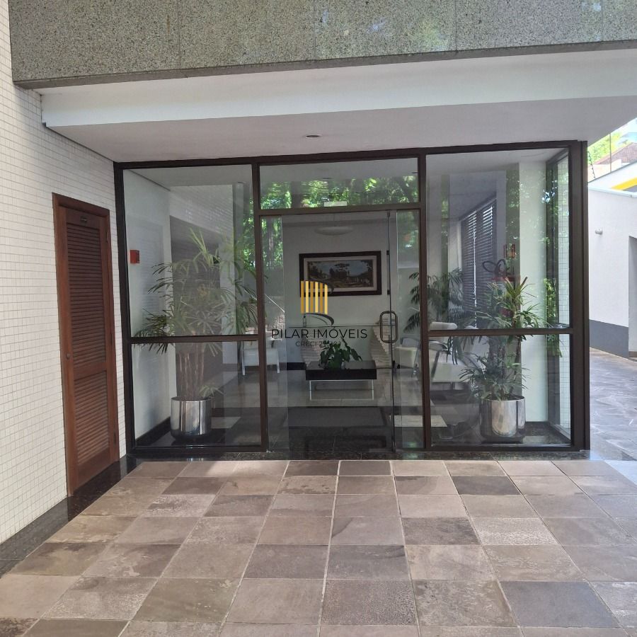 VENDA apartamento de 3 dormitórios, no bairro Moinhos de Vento, com 158 m² de área privativa