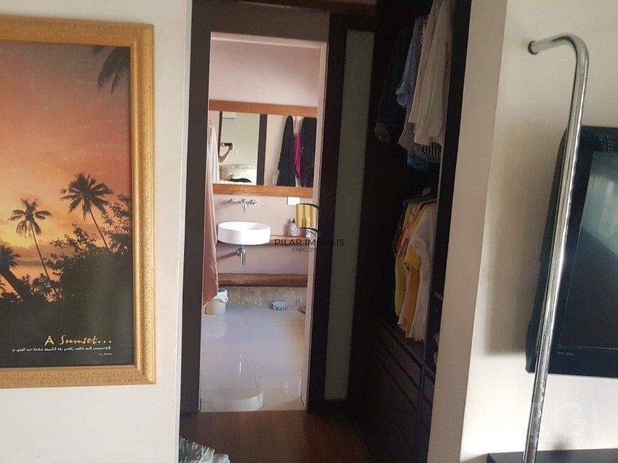 Casa para Venda - 200m², 4 dormitórios, sendo 1 suites, 4 vagas - Santa Tereza