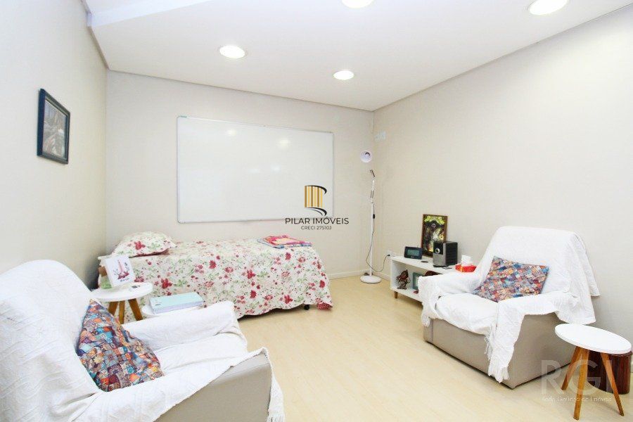 Casa para Venda - 260m², 3 dormitórios, sendo 1 suites, Rio Branco