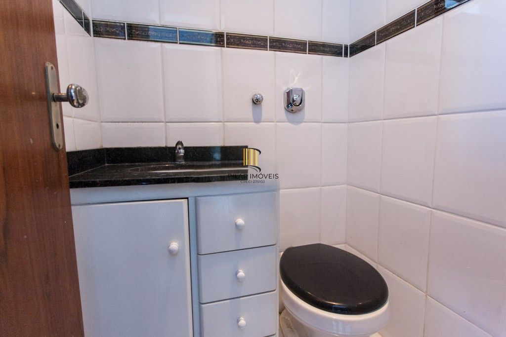 Excelente casa , 3 quartos, com 126m2 de área privativa no Bairro Vila Floresta