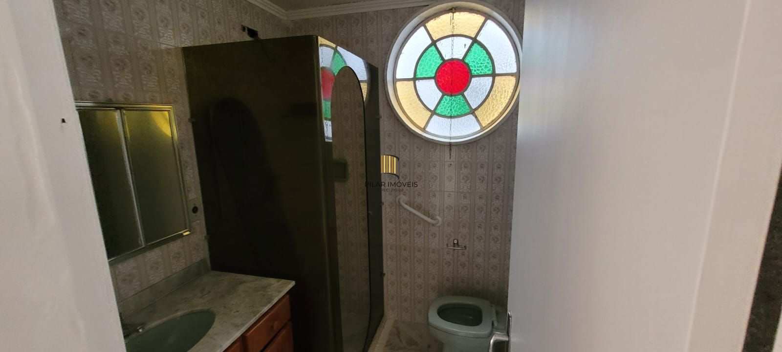 excelente apartamento 3 dorm transformado em 2 com dependencia completa