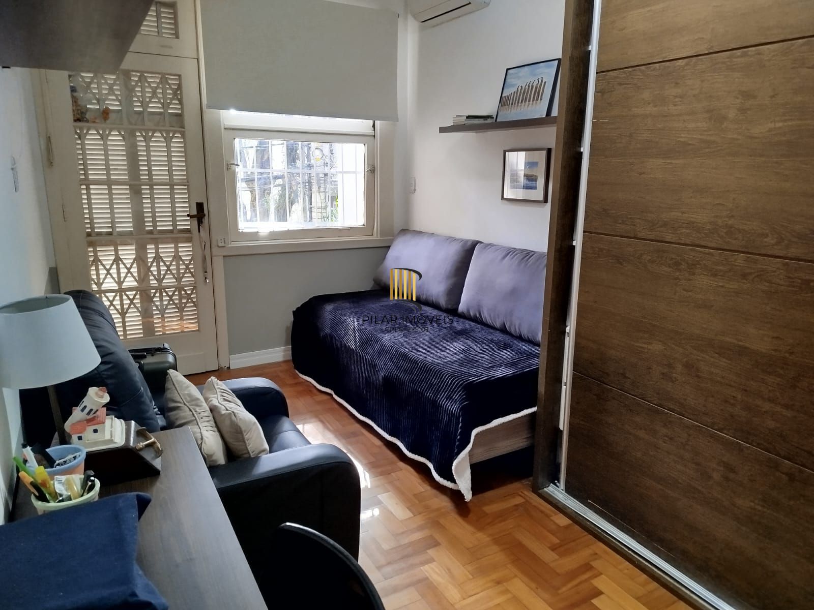 Venda Apartamento  03 dormitórios, transformados em 02, sendo um deles suíte Moinhos de vento Porto Alegre