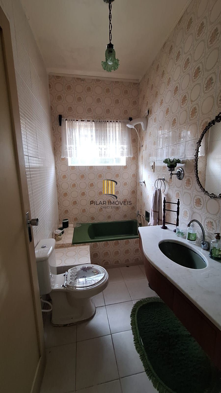 **Apartamento Mobiliado de 3 Quartos à Venda em Porto Alegre, Rio Grande do Sul**