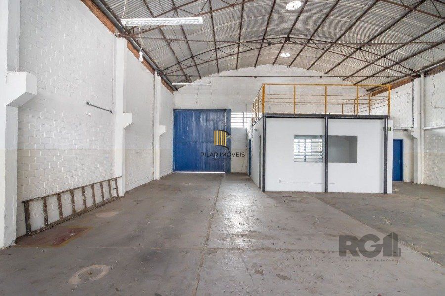 DEPÓSITO EM PETROPOLIS COM 330 M² - Pilar Imóveis
