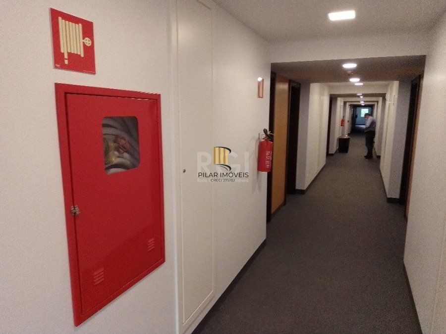 Apartamento para Venda - 25m², 1 dormitório, 1 vaga - Colina