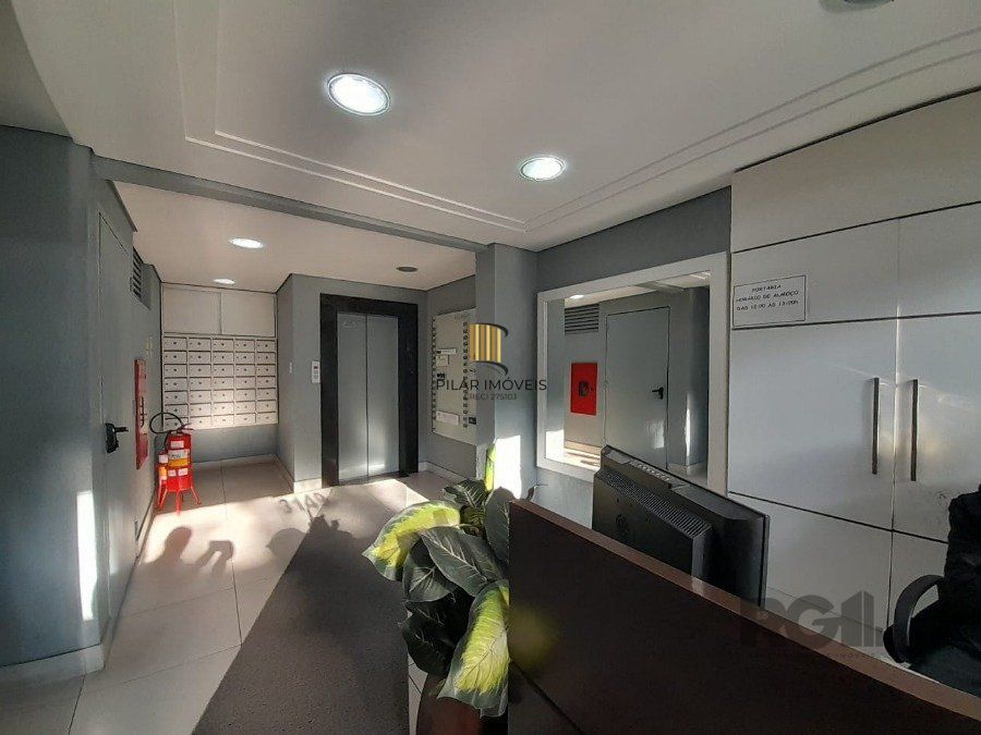 Sala duplex, 67,5m² privativos, boa orientação solar, fundos para a Protásio Alves