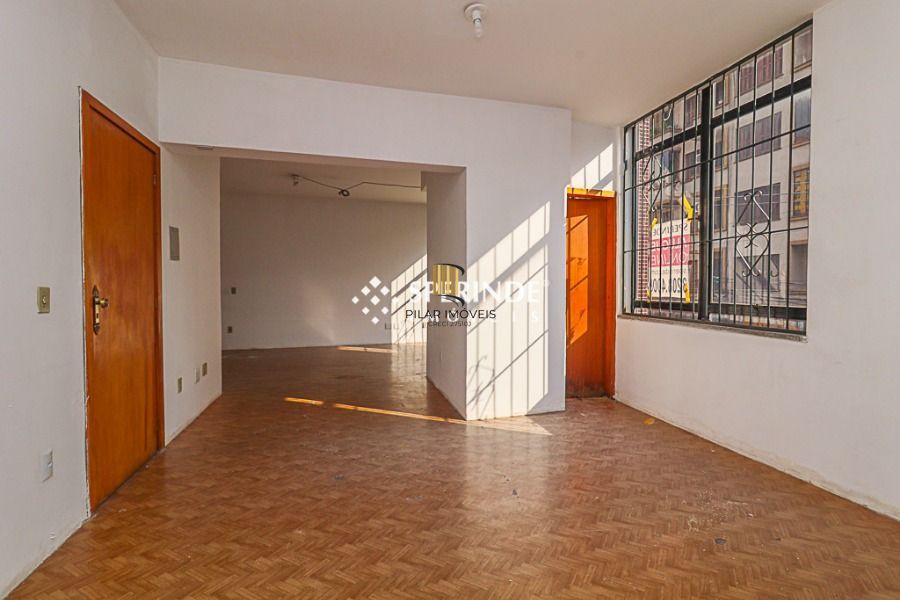 VENDA Loja na Rua Alberto Bins, Próximo a elevada,   com área privativa de 78,92 m².