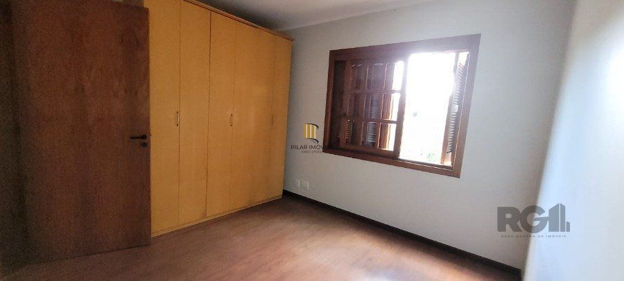 Apartamento de 2 dormitórios grande com suite, sacada fechada com churrasqueira, elevador, garagem, no Bairro São João / Higienópolis