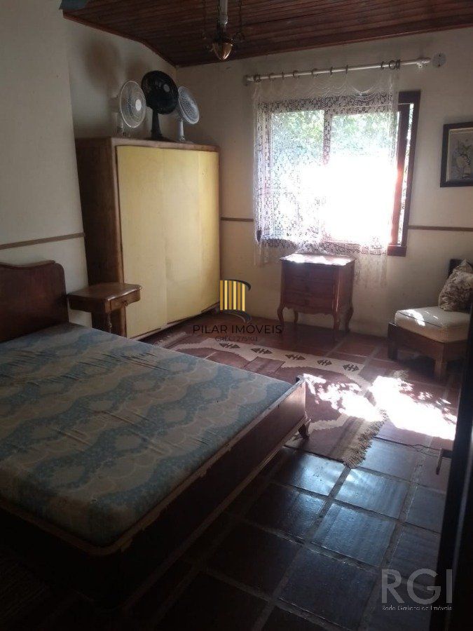 Sítio para Venda - 350m², 3 dormitórios, sendo 1 suites, 7 vagas - Águas Claras
