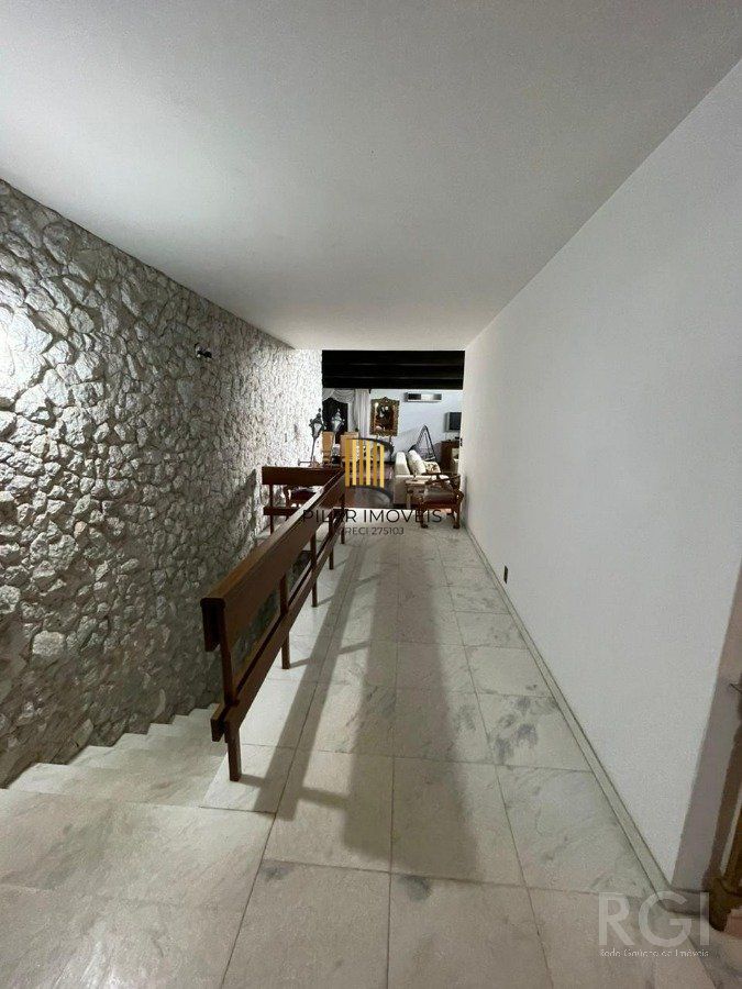 Casa 4 Dormitório(s) Bairro Vila Assunção