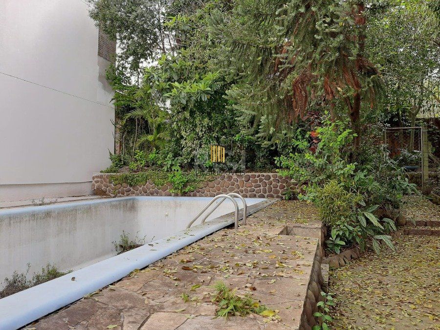 Excelente terreno na Honório Silveira Dias com 11,00 de frente, no meio aumenta para 13,40 m e 58,00 Próximo Zaffari Higienópolis