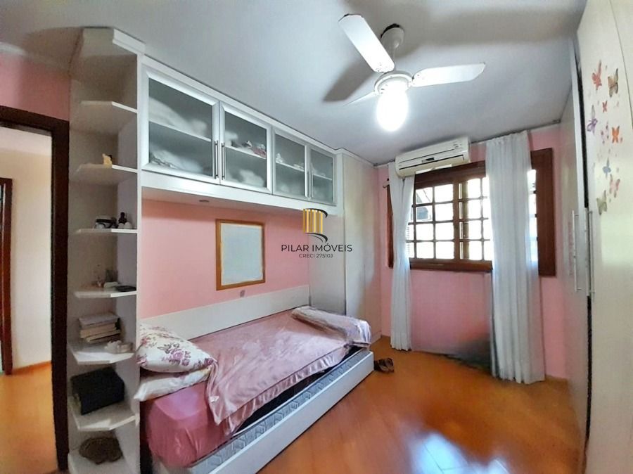 Casa 5 dormitórios no bairro Vila Nova