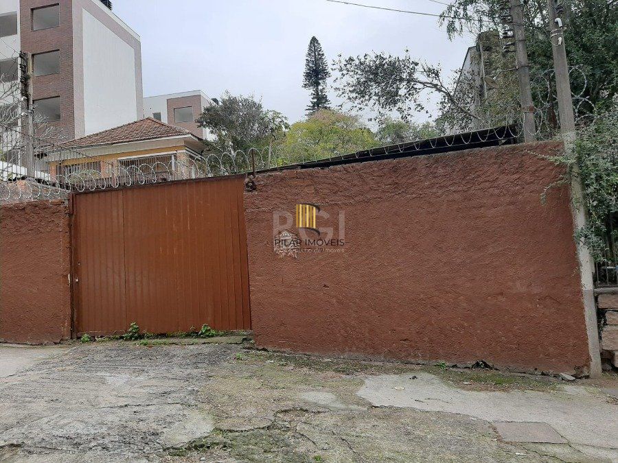 Excelente terreno na Honório Silveira Dias com 11,00 de frente, no meio aumenta para 13,40 m e 58,00 Próximo Zaffari Higienópolis