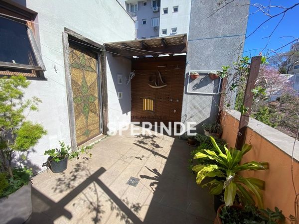 Linda cobertura horizontal com 113,18 m2 , no bairro Higienopolis, de 02 dormitórios, suite master