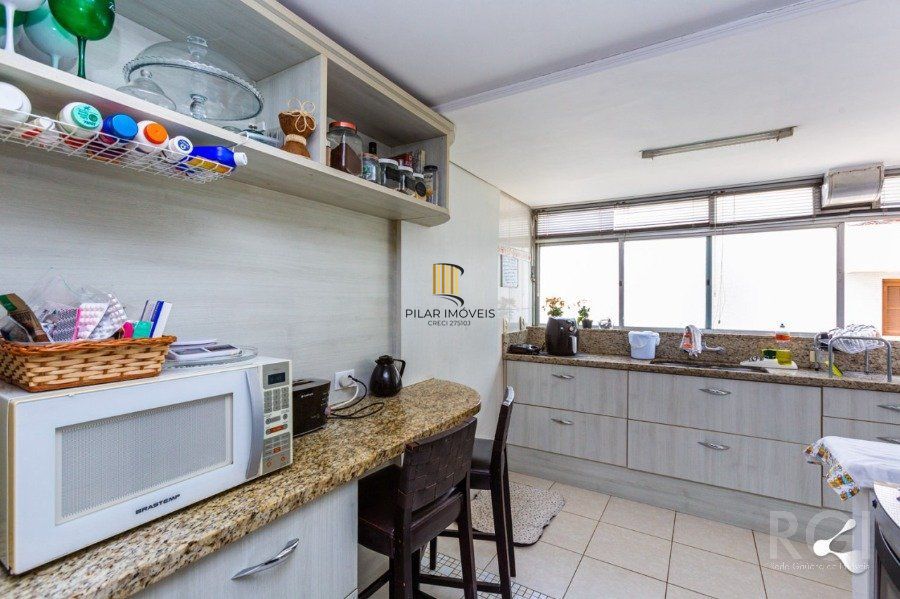 Apartamento para Venda - 144.73m², 3 dormitórios, sendo 1 suites, 2 vagas - Moinhos de Vento