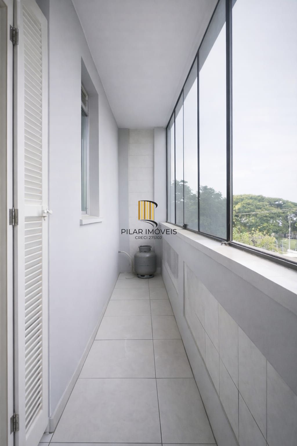Excelente apto. recém reformado, de 03 dorms,75,64m2 Bairro Navegantes