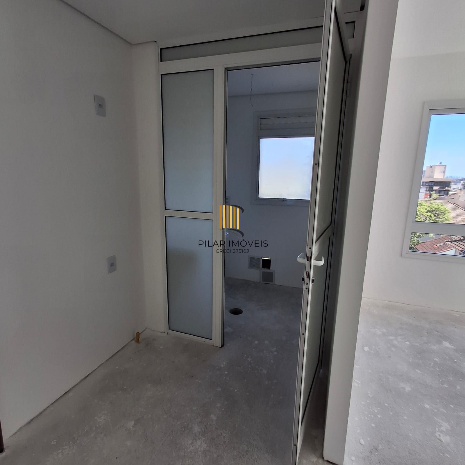 Apartamento para Venda - 69.96m², 2 dormitórios, sendo 2 suites, 1 vaga - Moinhos de Vento