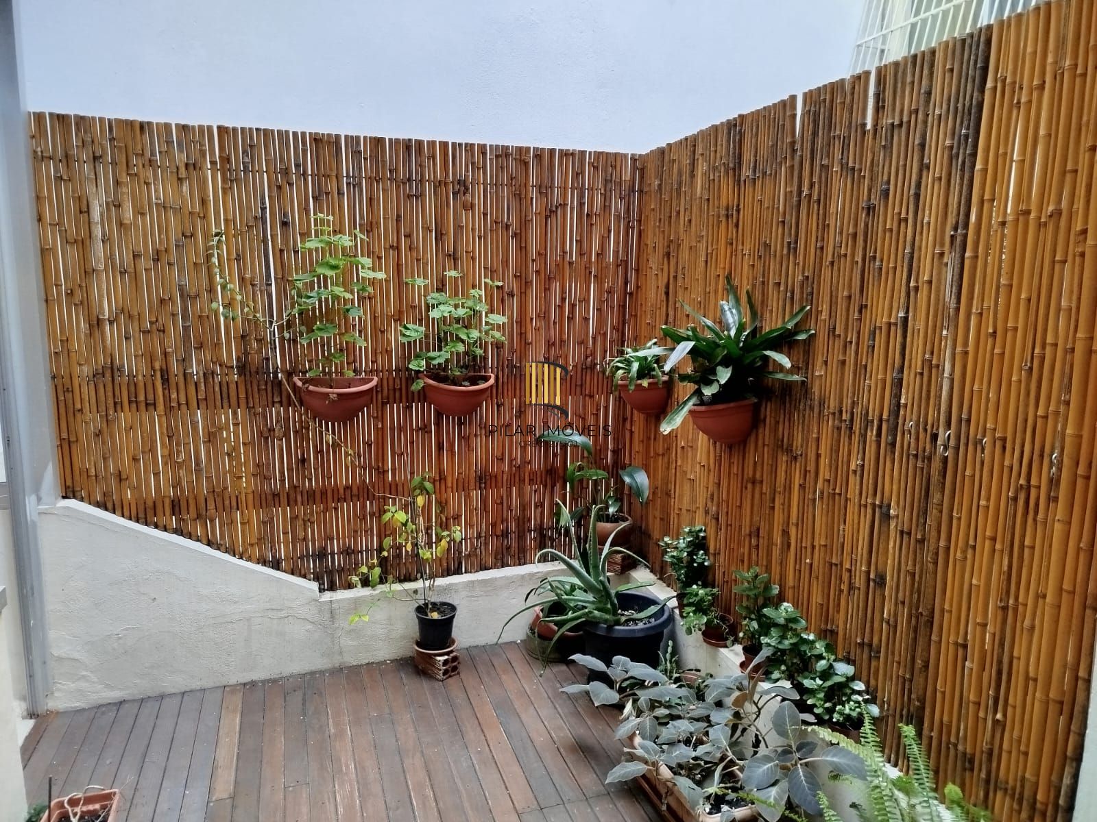 Venda Apartamento  03 dormitórios, transformados em 02, sendo um deles suíte Moinhos de vento Porto Alegre