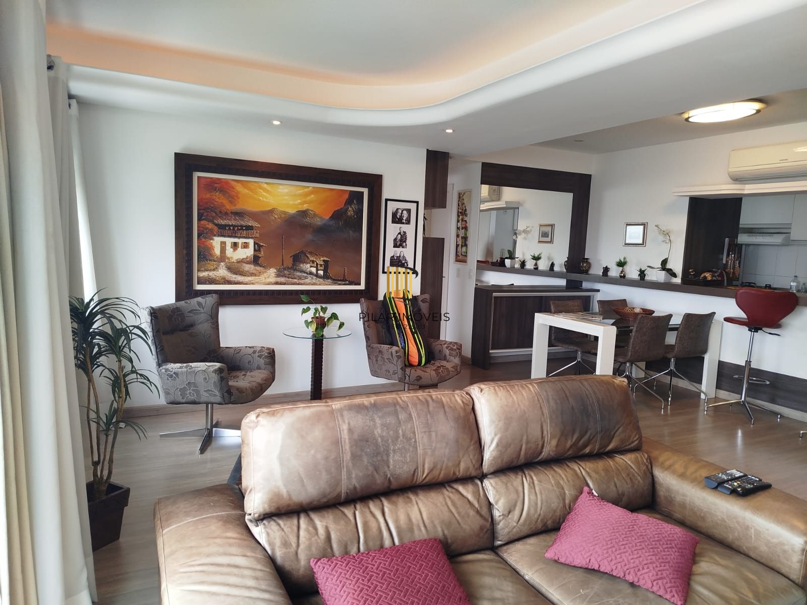 Apartamento Venda  03 dormitórios, transformado em 2 com living extendido. - Pilar Imóveis