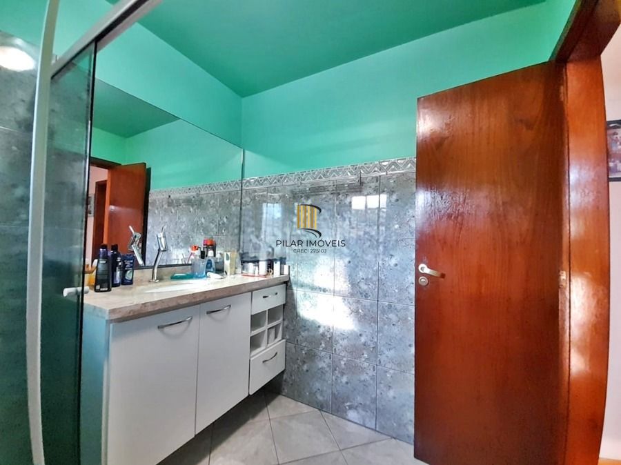 Casa 5 dormitórios no bairro Vila Nova