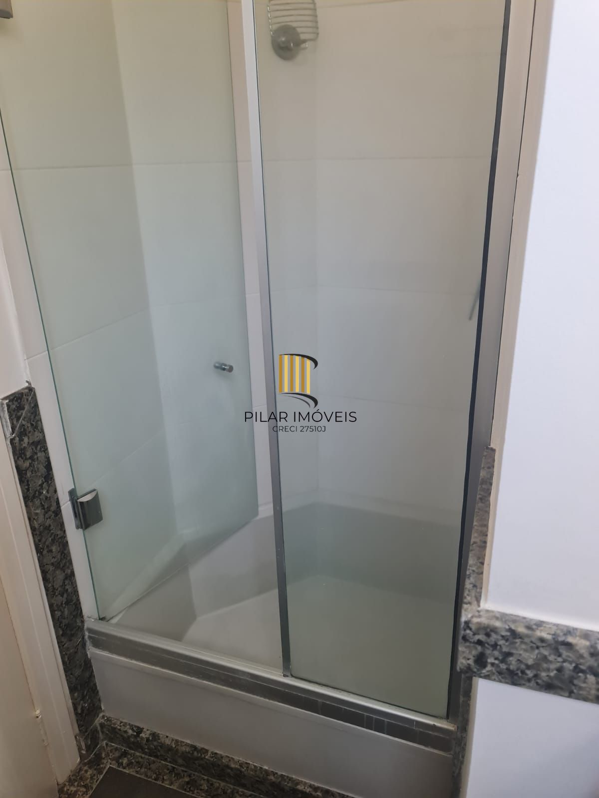 Casa em condominio no bairro Cristal