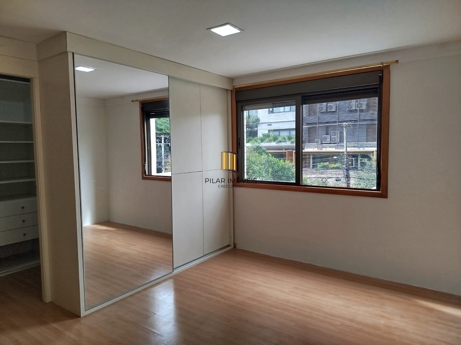 Apartamento 3 dormitórios no bairro Mont Serrat