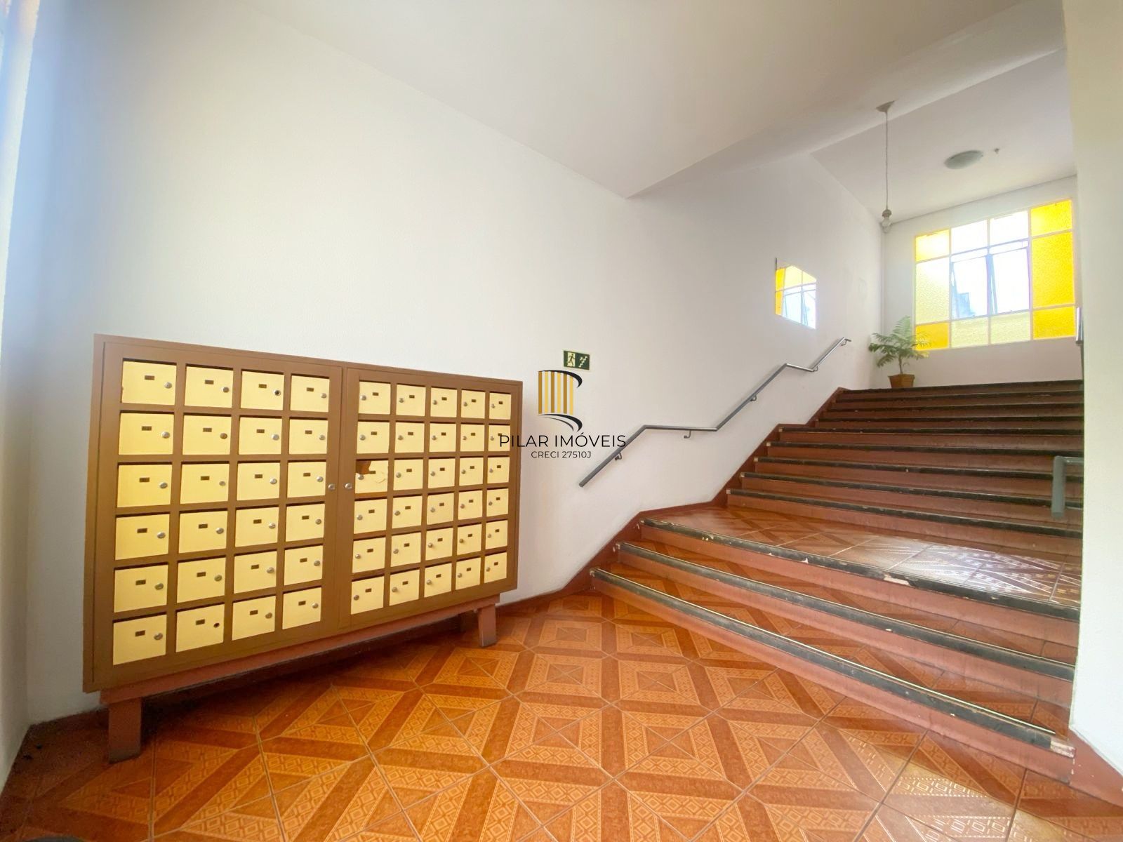 Kitinete34,30m2 priv. Av. Independência,prox.Hospital Sta. Casa