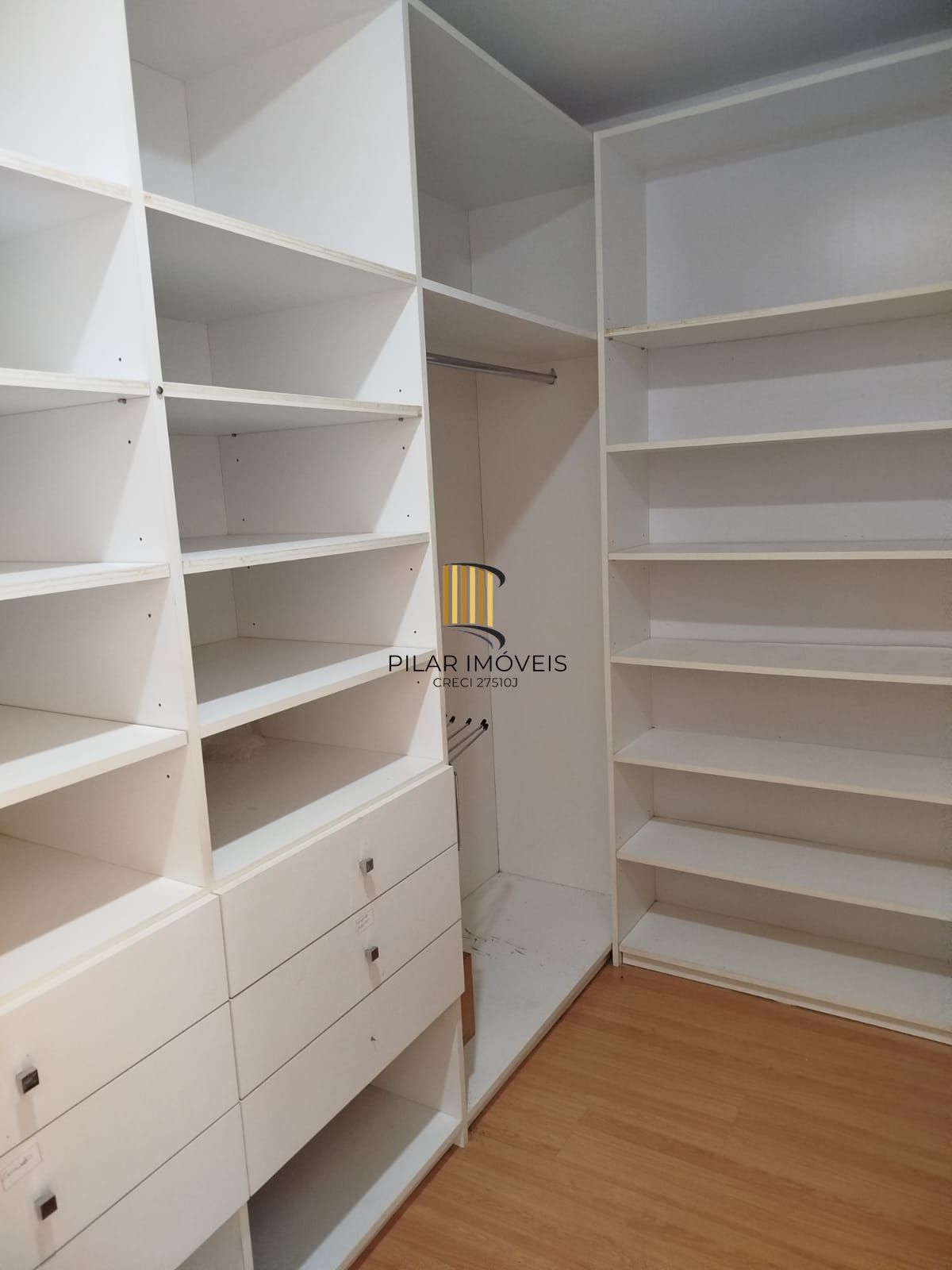 Apartamento 3 dormitórios no bairro Mont Serrat