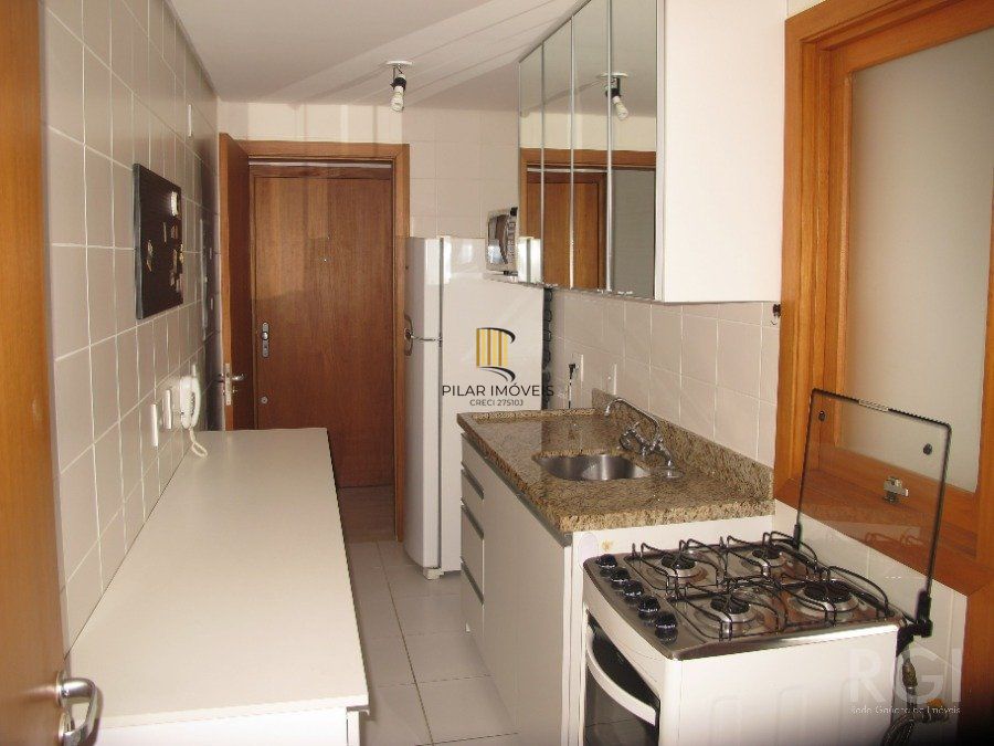 Apartamento de 2 quartos, suite, 2 vagas, vista, à venda Avenida Protásio Alves, Petrópolis - Porto Alegre