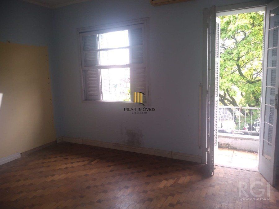 Casa Comercial para Venda - 0m², 0 dormitórios, Petrópolis