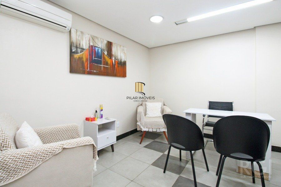 Casa para Venda - 260m², 3 dormitórios, sendo 1 suites, Rio Branco