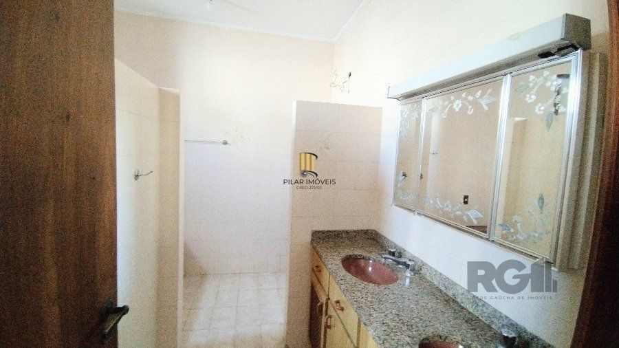 Casa 4 dormitórios no bairro Jardim Lindóia