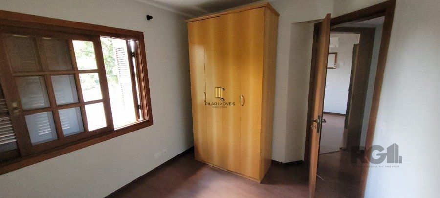 Apartamento de 2 dormitórios grande com suite, sacada fechada com churrasqueira, elevador, garagem, no Bairro São João / Higienópolis