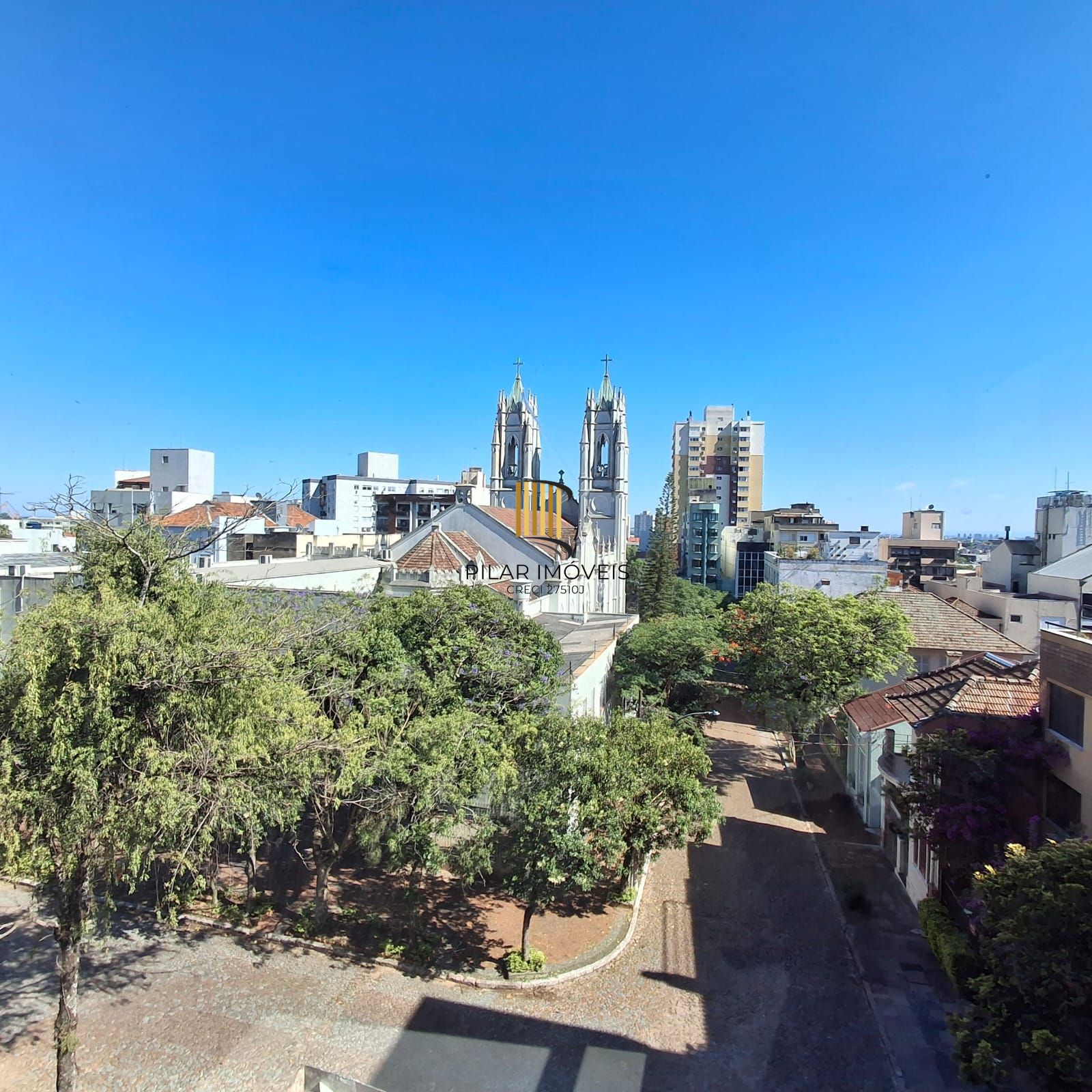 Apartamento para Venda - 69.96m², 2 dormitórios, sendo 2 suites, 1 vaga - Moinhos de Vento