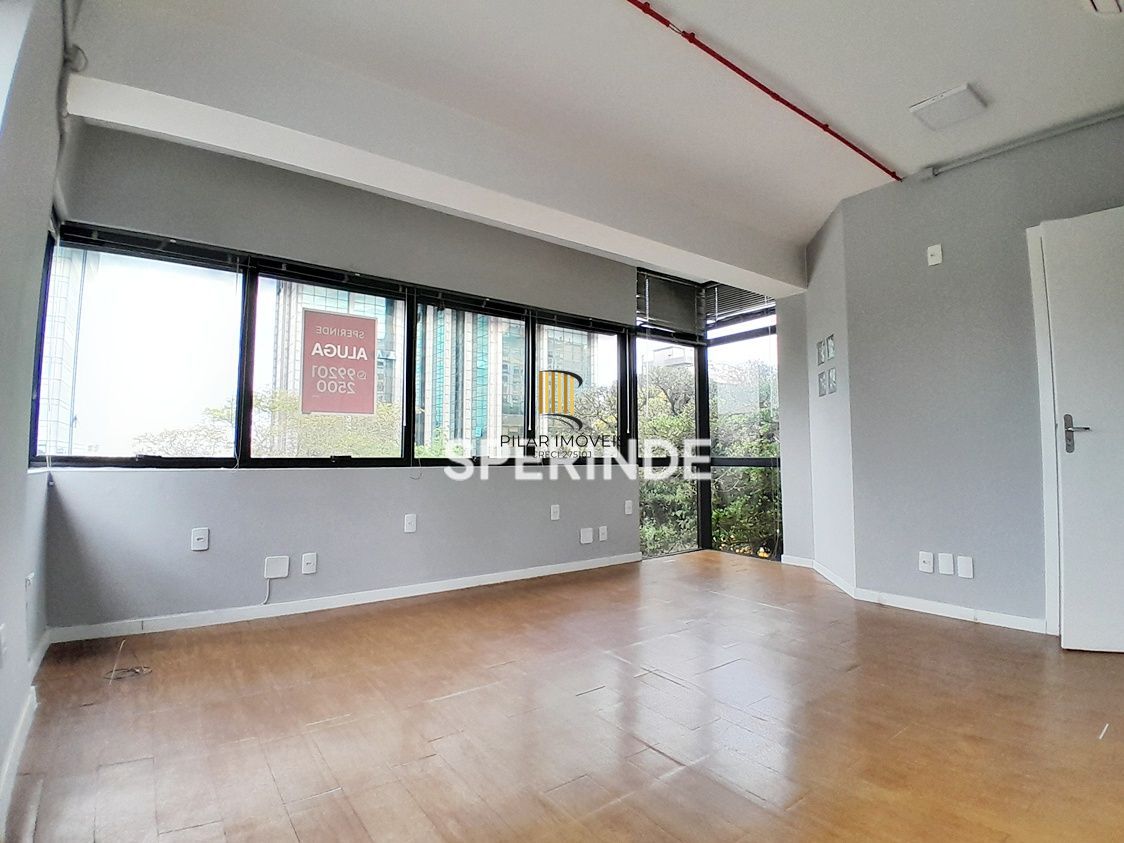 Sala comercial na Av Carlos Gomes, 39m², garagem, portaria