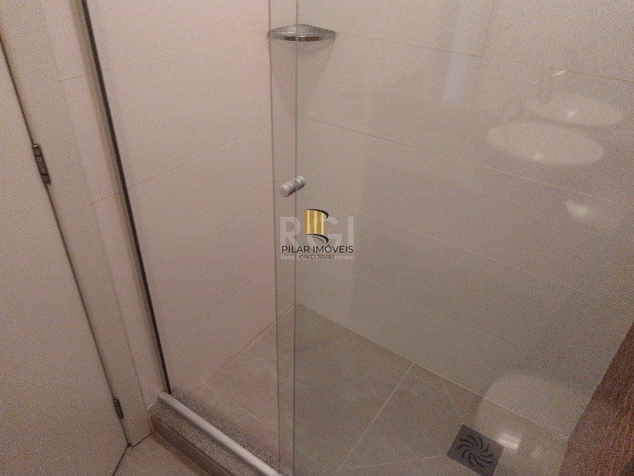 Apartamento para Venda - 25m², 1 dormitório, 1 vaga - Colina