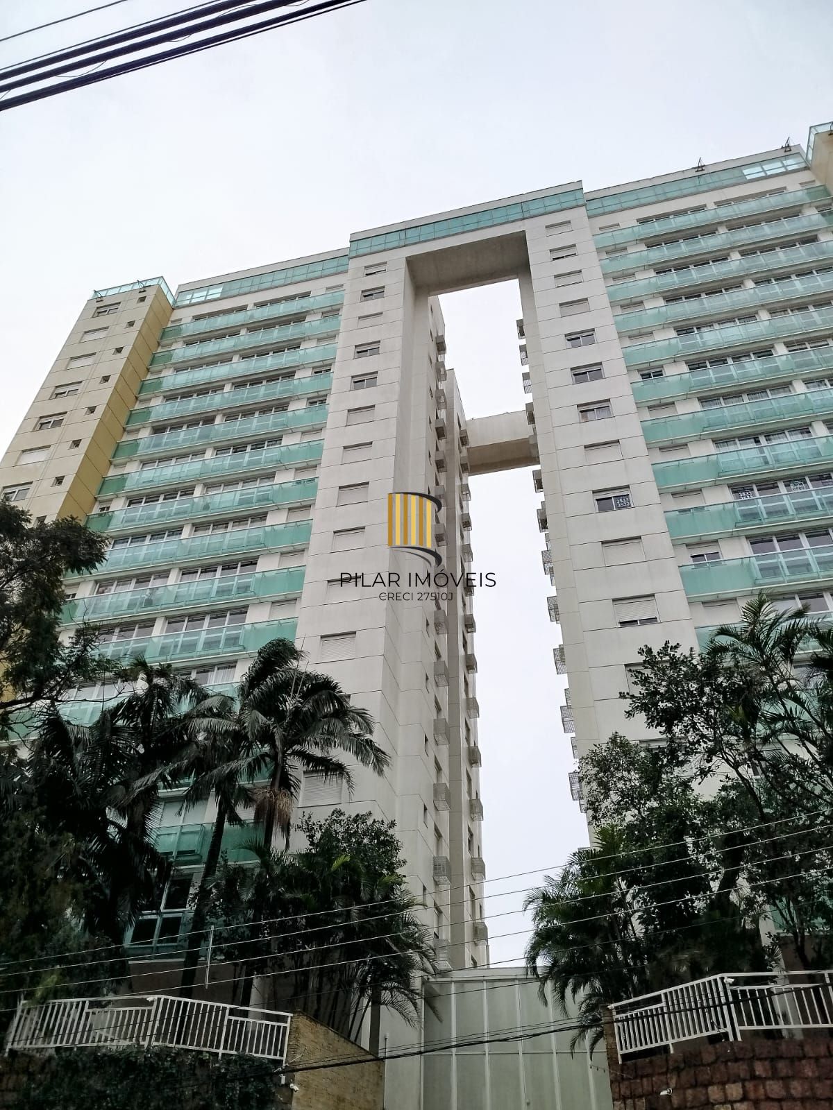 Apartamento Venda  03 dormitórios, transformado em 2 com living extendido.